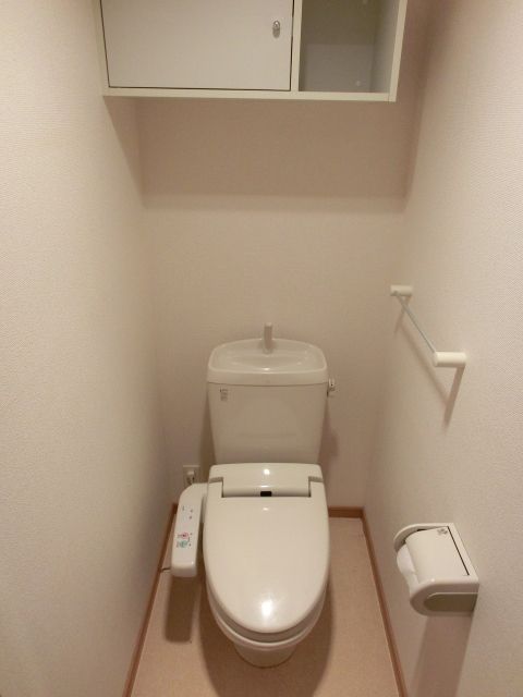 トイレ　※別号室参考写真です