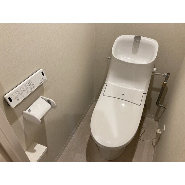 【札幌市西区琴似一条のマンションのトイレ】
