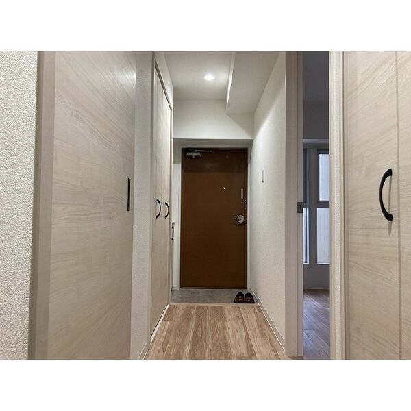 【札幌市西区琴似一条のマンションの玄関】