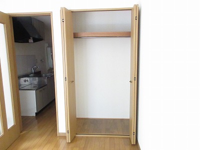 収納　たっぷりはいるクローゼット