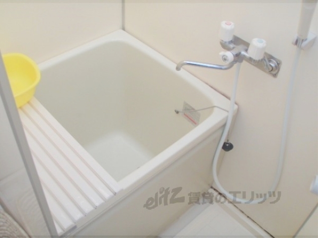 バス・シャワールーム　共同