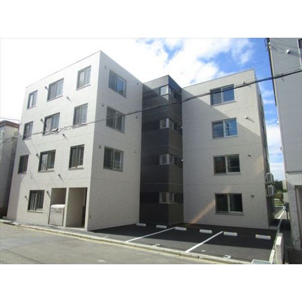 札幌市西区二十四軒二条のマンションの建物外観