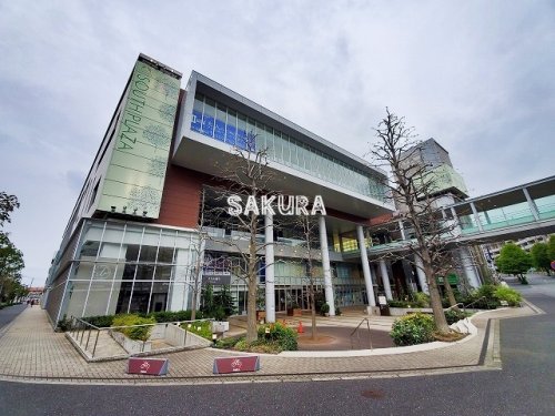 【横浜市青葉区新石川のマンションのショッピングセンター】