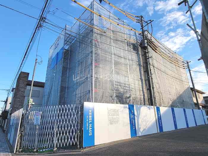 国立市東のマンションの建物外観