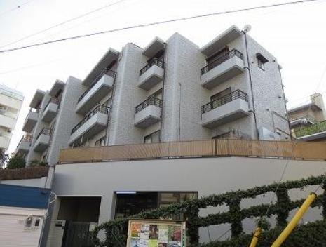 渋谷区神山町のマンションの建物外観