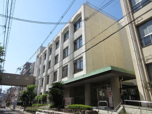 【大阪市北区西天満のマンションの小学校】