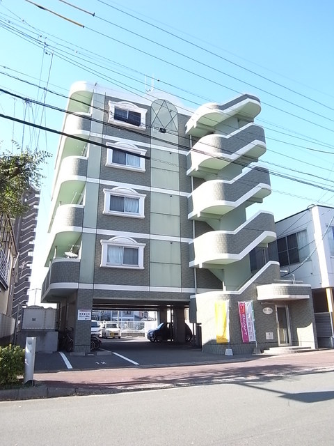 建物外観　２４時間コールセンターあり