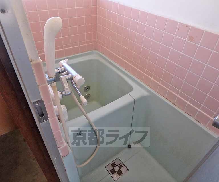 バス・シャワールーム　一日の疲れを癒すバスルーム