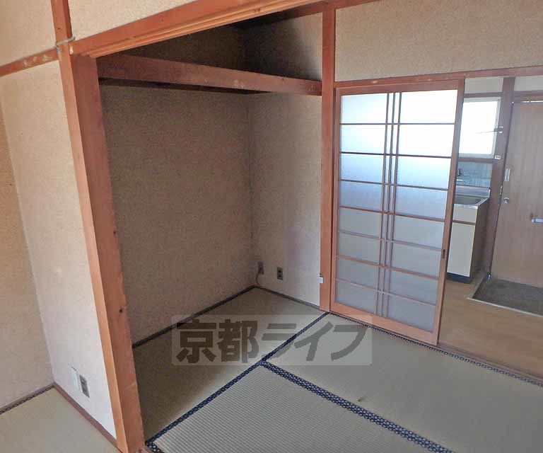 居室・リビング　素足でくつろげる畳のお部屋