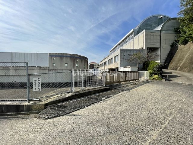 小学校　瀬戸内市立牛窓西小学校（小学校）まで475m