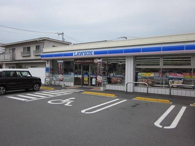 コンビニ　ローソン三原宮浦四丁目店（コンビニ）まで600m