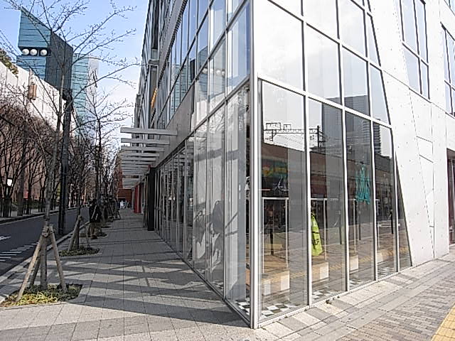 ショッピングセンター　アーバンテラス茶屋町（ショッピングセンター）まで1000m