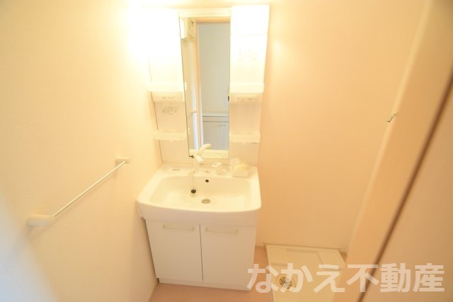 洗面設備　使いやすい洗面所です