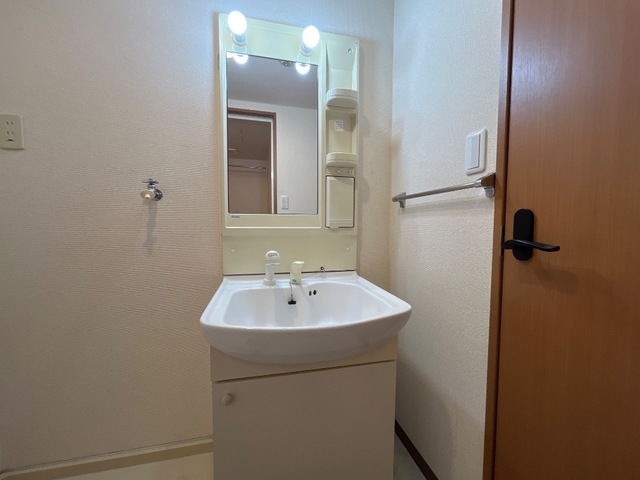 洗面設備　洗髪洗面化粧台