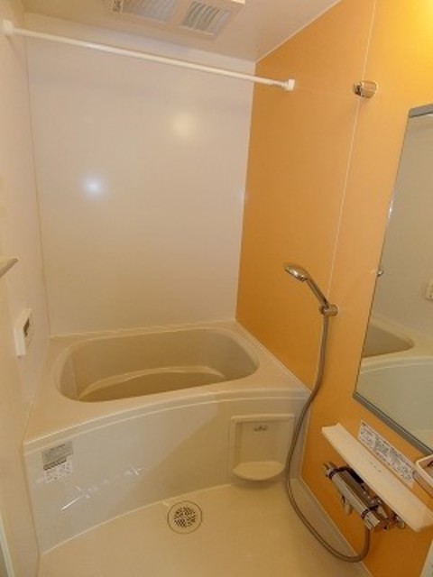 バス・シャワールーム　バス