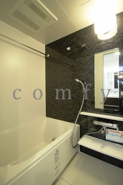 バス・シャワールーム　追炊き浴室乾燥機付きバス