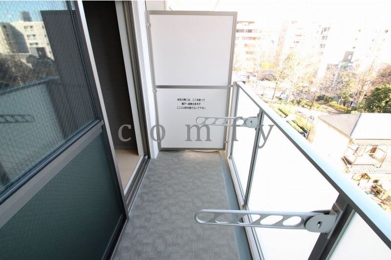 バルコニー　バルコニー