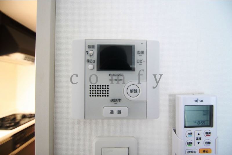 セキュリティ　モニター付きインターホン