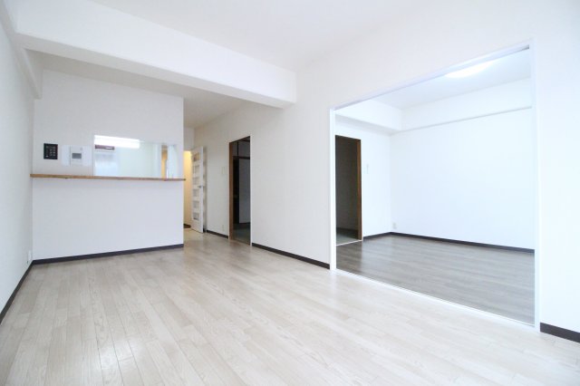 居室・リビング　※別部屋写真