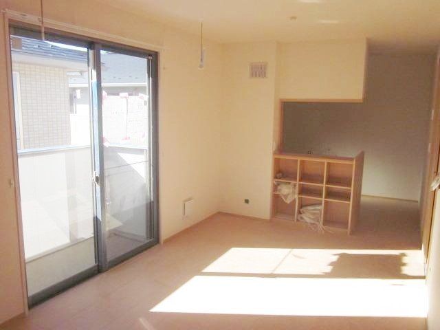 居室・リビング　★★日の入るリビング★★