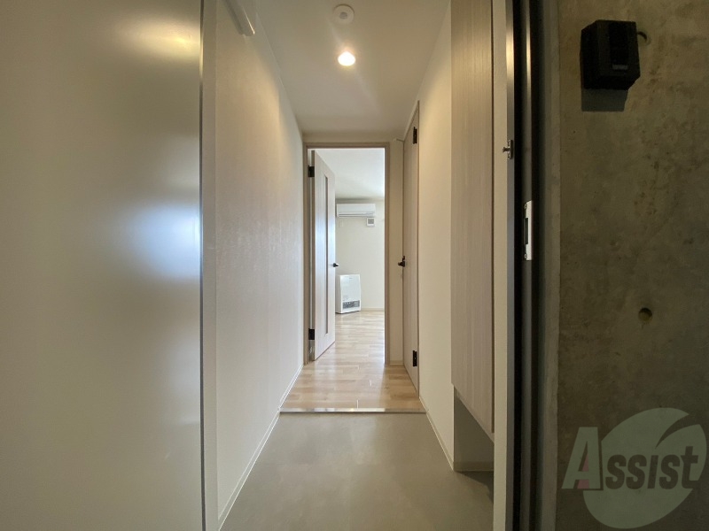 玄関　玄関にはシューズボックスもあり便利です！