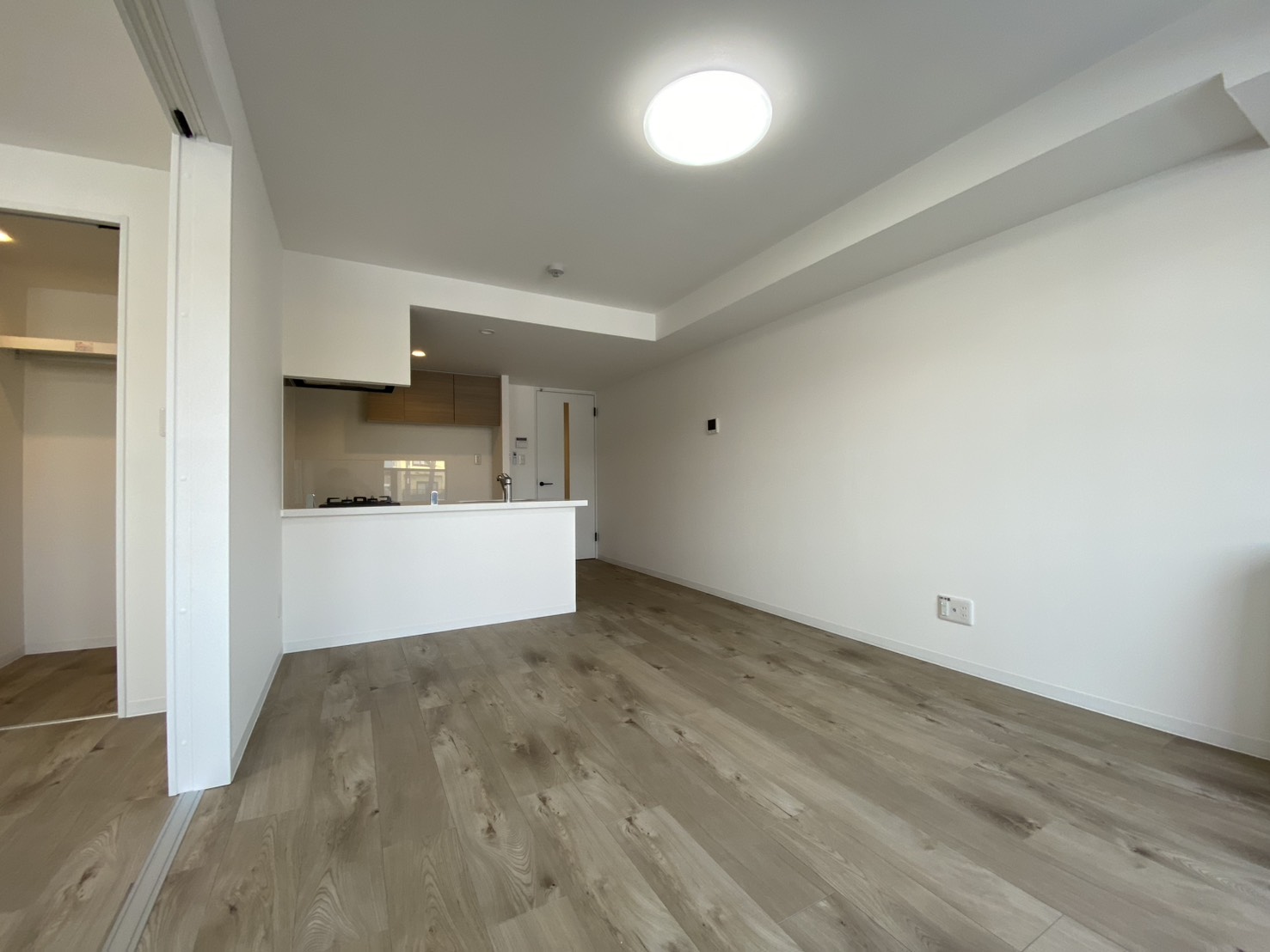 居室・リビング　☆12.7帖の広々としたリビングです！