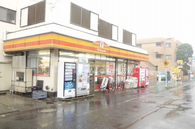 コンビニ　Yショップ飯田（コンビニ）まで370m