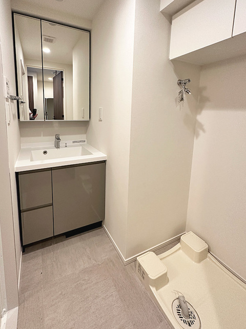 洗面設備　※写真は同タイプ住戸です。