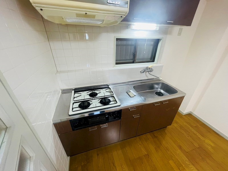 キッチン　同一物件別部屋写真