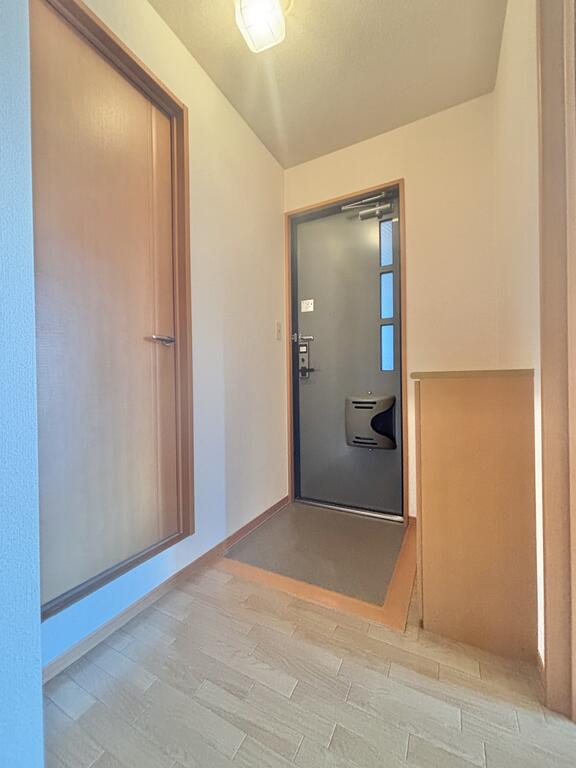 玄関　同タイプ流用