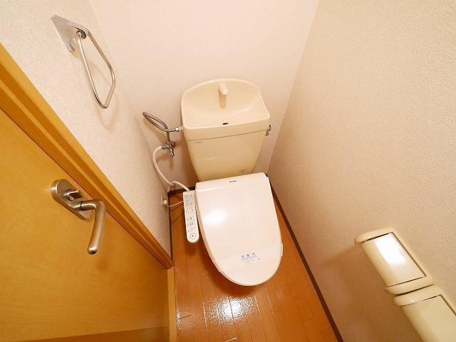 トイレ　トイレもきれいです