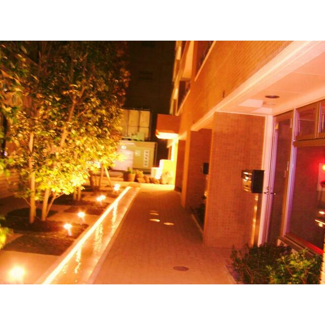 建物外観　綺麗な外観に充実の施設！！