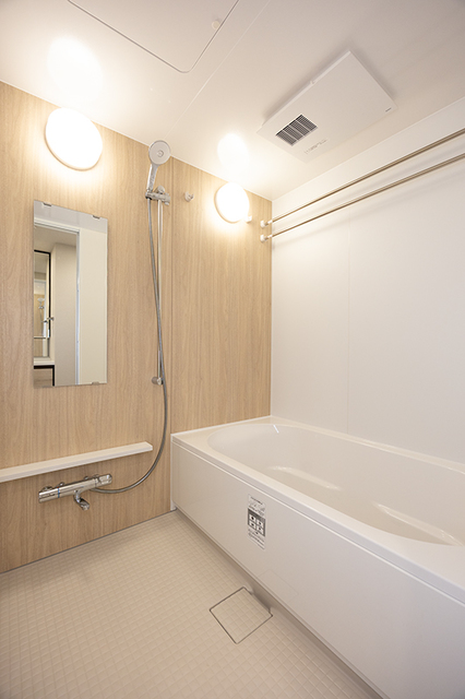 バス・シャワールーム　※写真は同タイプ住戸です。