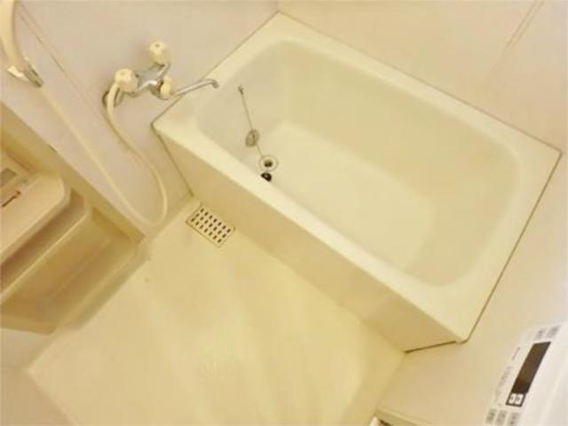 バス・シャワールーム　追い焚き機能付で快適バスタイム