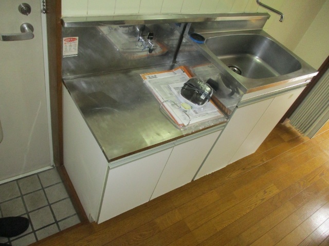 シャイングリーンのキッチン写真
