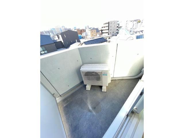 バルコニー　ベランダ（洋室側）