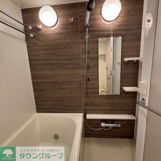 バス・シャワールーム　※写真は同タイプ住戸です。