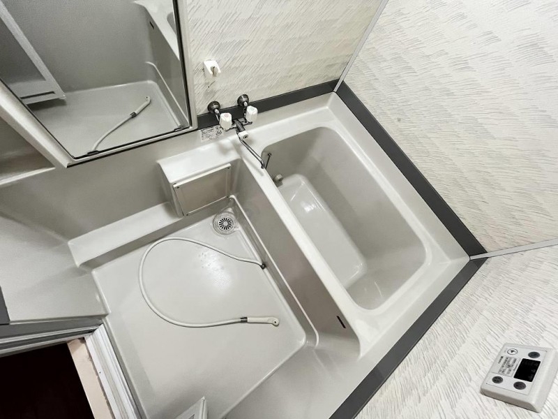 バス・シャワールーム　浴室