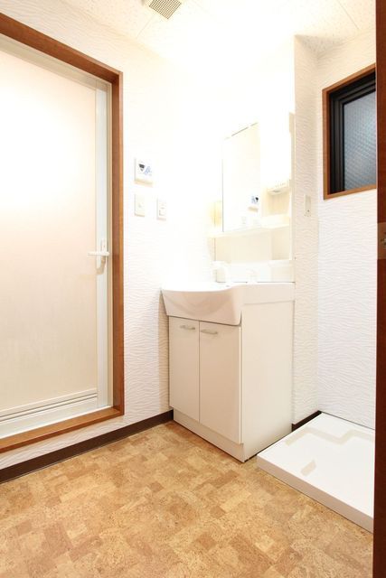 洗面設備　洗髪洗面化粧台