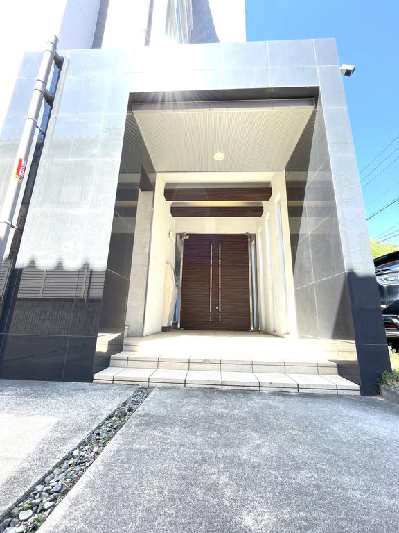 エントランス　安心のオートロック付き♪