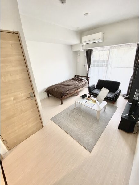 居室・リビング　明るくて広々としたお部屋♪