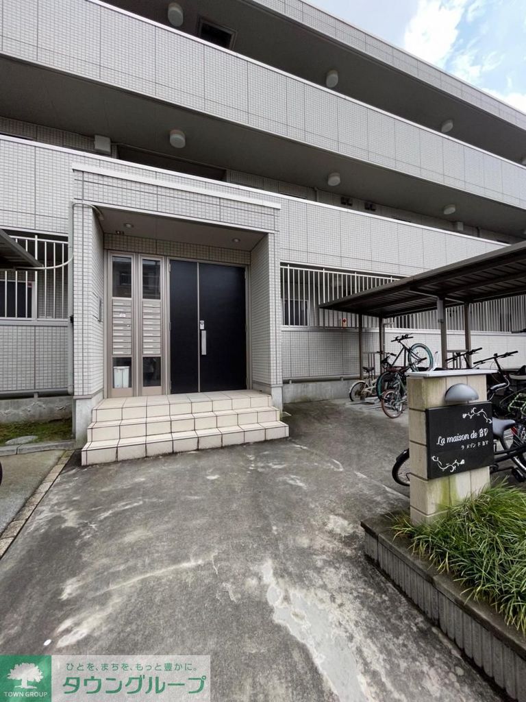 エントランス　バルコニー