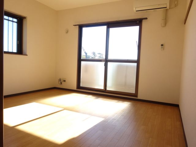 居室・リビング　居室