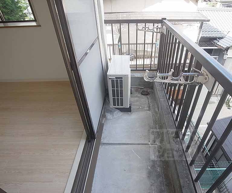 バルコニー　バルコニ