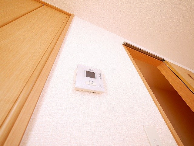 セキュリティ　モニター付きインターホンです