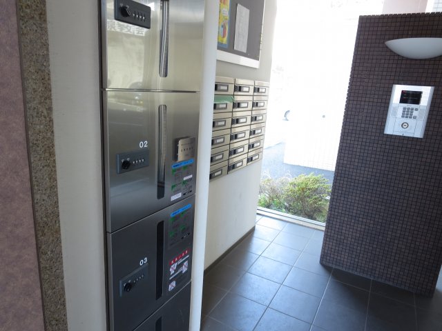 その他共有部分　宅配ＢＯＸ付きでいつでも荷物を受け取れます。