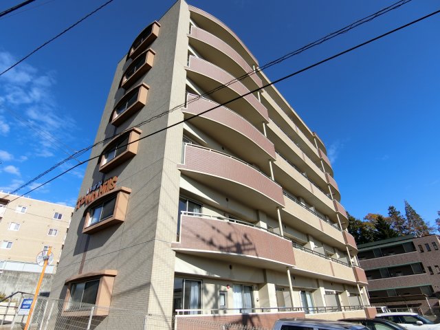 建物外観　２００８年築のマンションです。