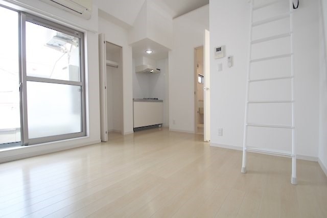 居室・リビング　別号室イメージ