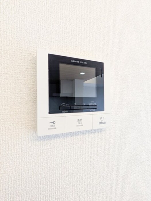 セキュリティ　モニター付きインターホン