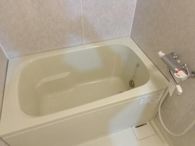 バス・シャワールーム　追炊き機能付き